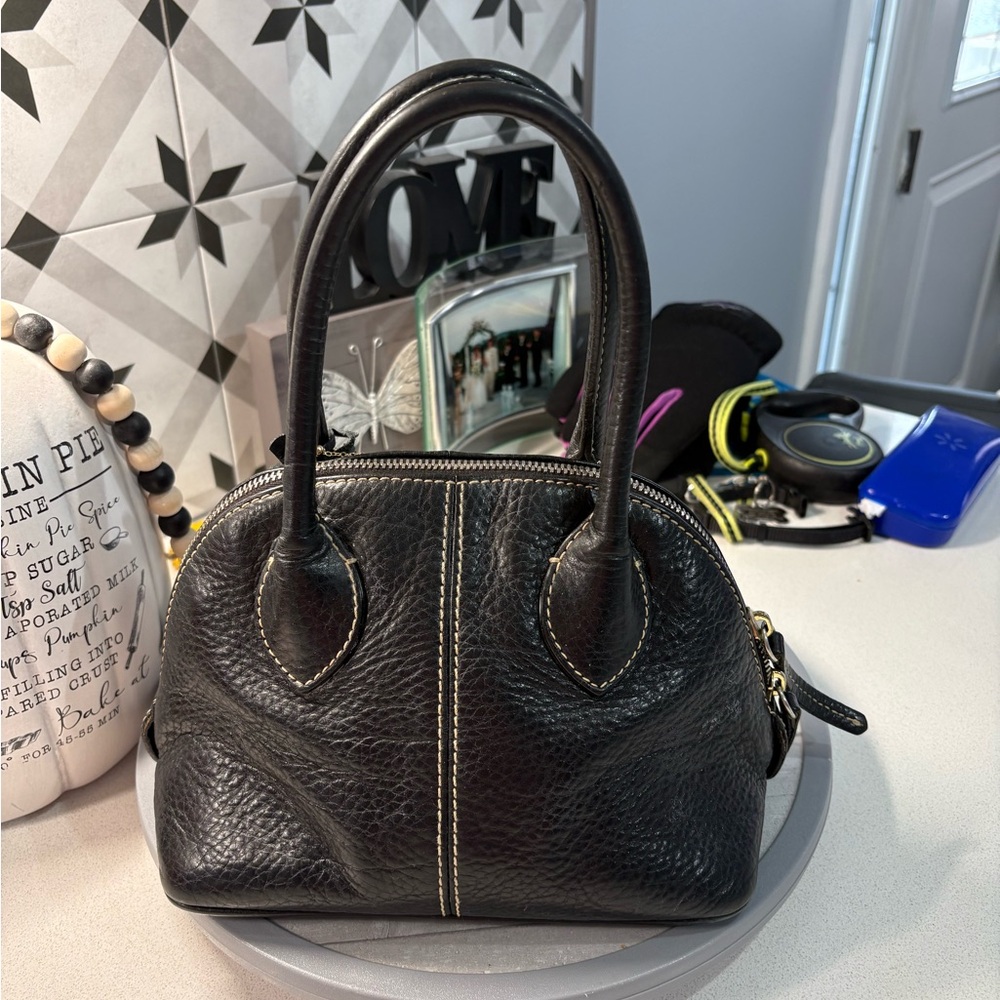 Dooney & Bourke Vintage Black Satchel w/ charm bracelet EUC - Picture 2 of 5